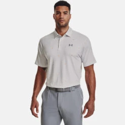 Under Armour Playoff 2.0 Flag Print Golf Polo Shirt 9 Under Armour Playoff 2.0 Flag Print Golf Polo Shirt -Golf Master Shop Under Armour AW22 Playoff 2.0 Flag Print Polo Shirt 1327037 146 SHUND301 L White Halo Gray Steel Model 1