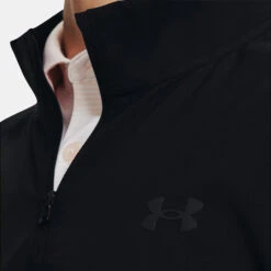Under Armour Storm Windstrike 1/2 Zip Golf Wind Top -Golf Master Shop Under Armour AW22 Storm Windstrike 1 2 Zip Wind Top 1370156 001 WTUND084 S Black Jet Gray Model 2